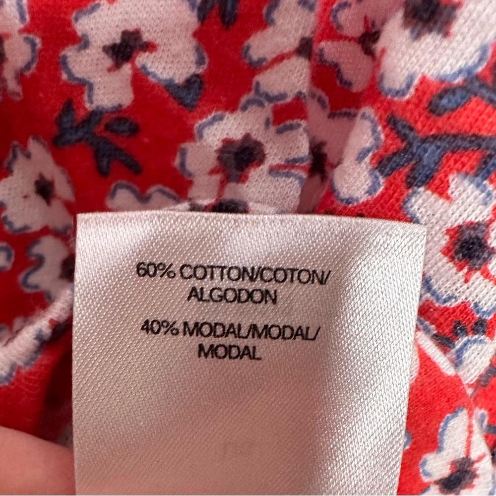 Lucky brand women’s Floral Red Women's Top. Size large - Picture 6 of 7